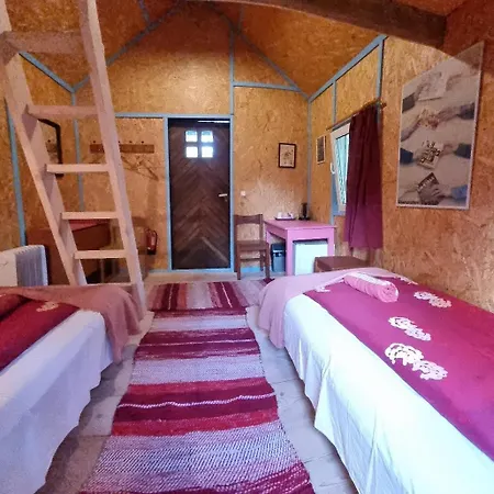 مكان تخييم Oandu Camping